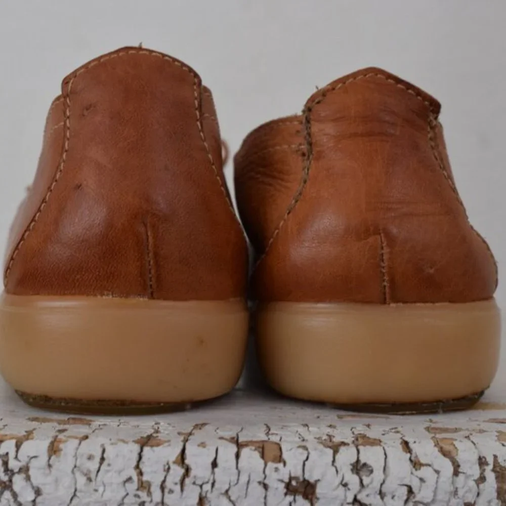 Town and Country Lace Leather Woven‎ Shoes size 5 1/2 B